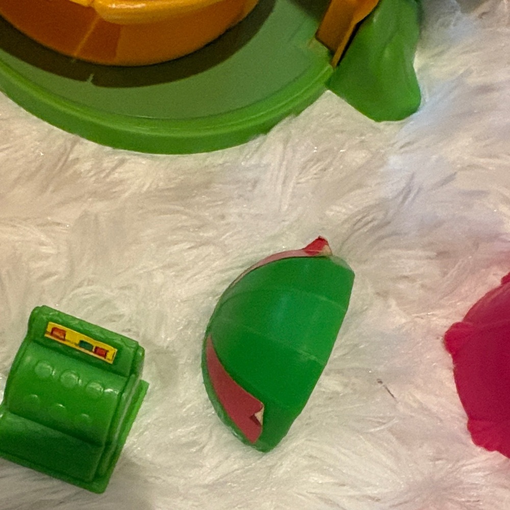 2 playsets. Strawberry shortcake. Raspberry’s soda shop. Strawberry’s house. - Picture 7 of 7